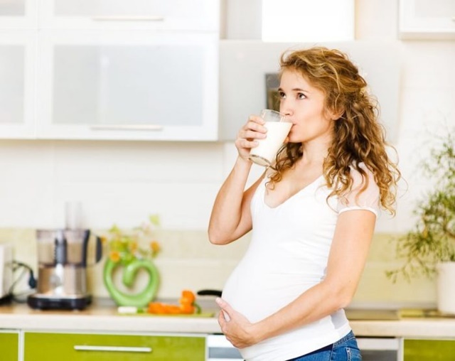 Can pregnant women to drink fresh milk without sugar