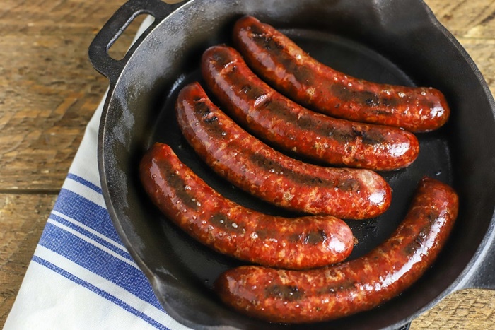Can pregnant women eat sausage