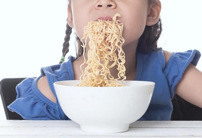 Eating instant noodles affect height?